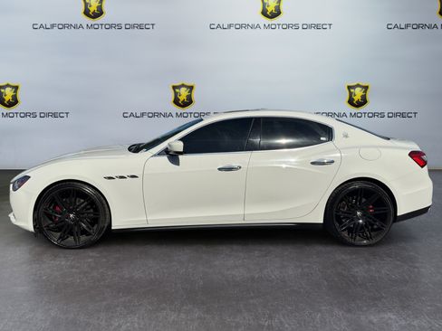 Used 2015 Maserati Ghibli RWD image 2