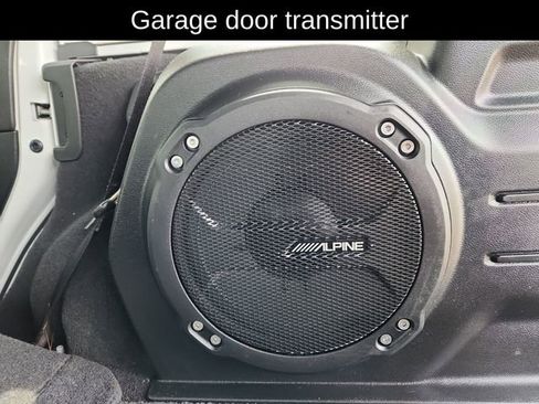 Used 2020 Jeep Wrangler Unlimited Sahara image 37