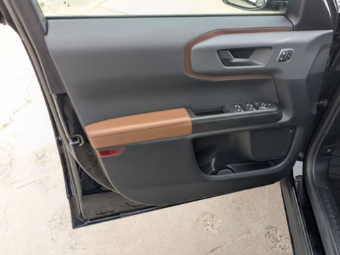 Used 2023 Ford Bronco Sport Outer Banks w/ Tech Package image 14