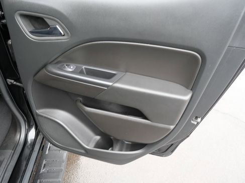 Used 2022 Chevrolet Colorado LT w/ LT Convenience Package image 26