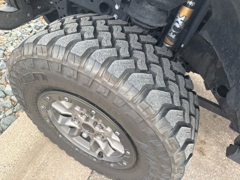 Used 2022 Jeep Wrangler Unlimited Rubicon image 9