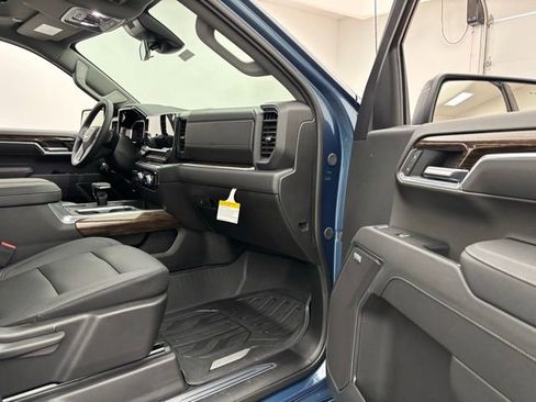 New 2026 GMC Sierra 1500 Elevation w/ Elevation Premium Package image 32