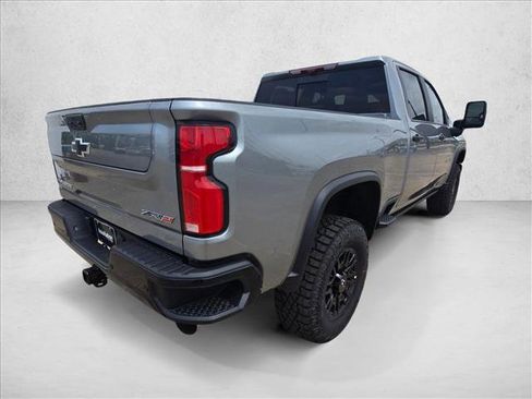 New 2026 Chevrolet Silverado 2500 ZR2 AWD/4WD image 2
