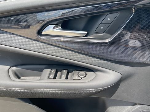 New 2025 Chevrolet Blazer EV LT image 31