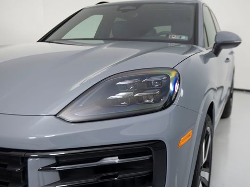 New 2026 Porsche Cayenne AWD/4WD image 14
