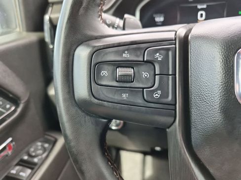 Used 2023 GMC Sierra 1500 AT4 w/ Technology Package AWD/4WD image 23
