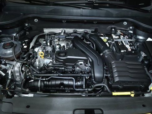 Used 2023 Volkswagen Taos S image 35