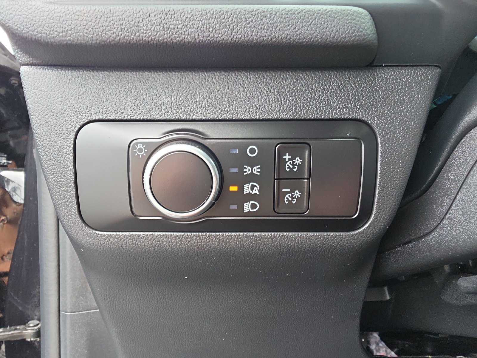 Certified 2025 Ford Escape Active FWD image 22