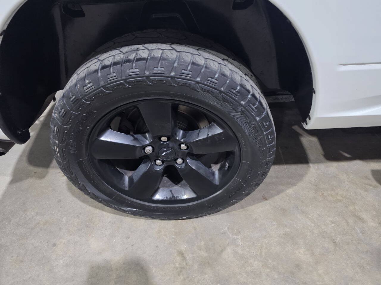 Used 2019 RAM 1500 Express w/ Express Value Package AWD/4WD image 23