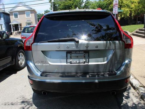 Used 2010 Volvo XC60 T6 AWD/4WD image 6