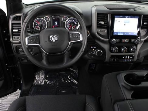 New 2026 RAM 1500 Express AWD/4WD image 10