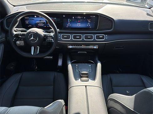 Certified 2025 Mercedes-Benz GLS 450 4MATIC image 10