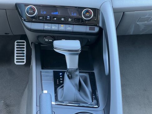 New 2025 Hyundai Elantra Sport image 15