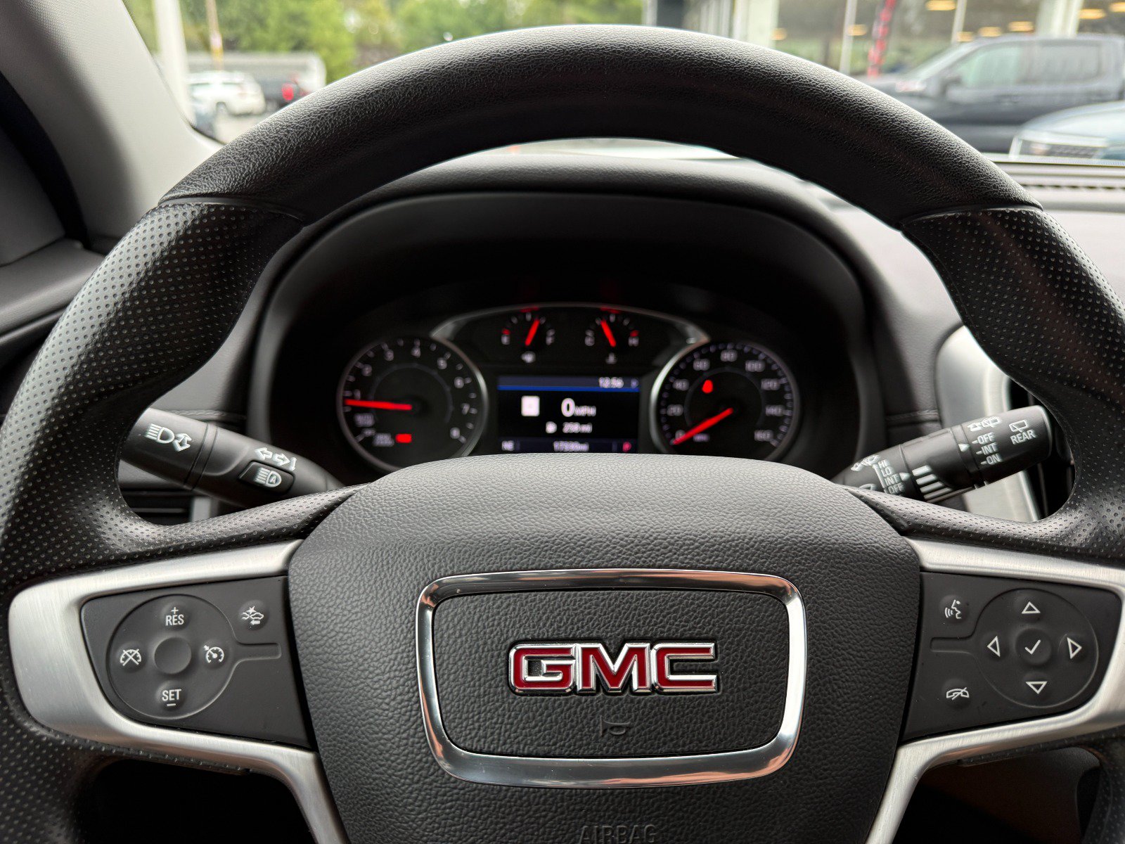 Certified 2024 GMC Terrain SLE w/ Driver Convenience Package AWD/4WD image 24