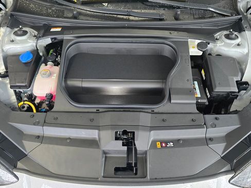 New 2025 Hyundai Ioniq 6 SEL image 12