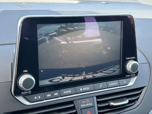 Used 2025 Nissan Altima 2.5 S image 19