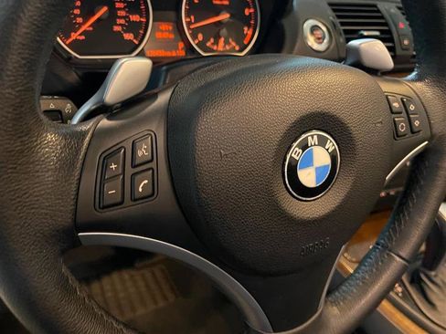 Used 2009 BMW 128i Convertible image 17