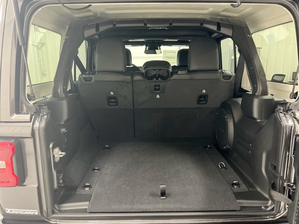 New 2026 Jeep Wrangler Unlimited Sahara AWD/4WD image 24