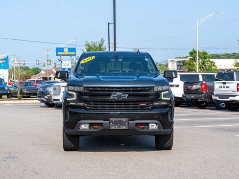 Used 2021 Chevrolet Silverado 1500 LT Trail Boss w/ Convenience Package II AWD/4WD image 2