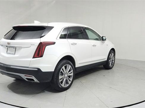 Certified 2025 Cadillac XT5 Premium Luxury w/ LPO, Floor Liner Package image 5