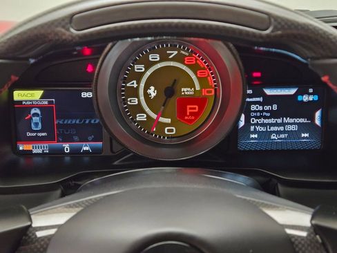 Used 2022 Ferrari F8 Tributo RWD image 34