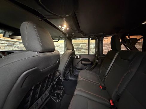 Used 2021 Jeep Wrangler Unlimited Rubicon w/ Dual Top Group image 24