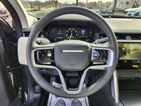 Certified 2024 Land Rover Discovery Sport S image 18