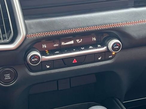 Used 2023 MAZDA CX-50 Meridian Edition w/ Apex Package image 20