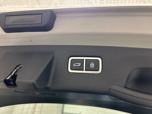 Used 2022 Kia Sorento SX FWD image 35