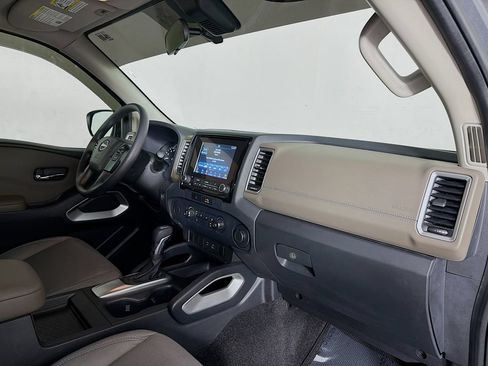 Used 2022 Nissan Frontier SV RWD image 32