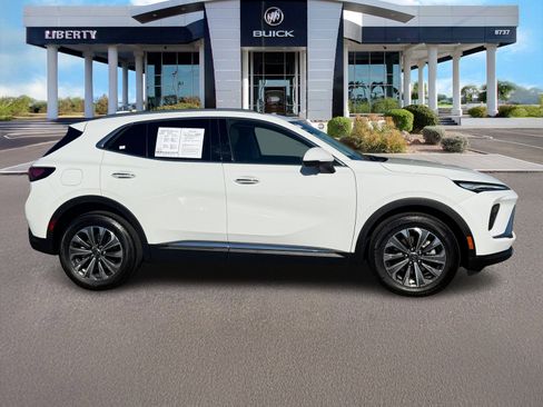 Used 2025 Buick Envision Preferred image 2