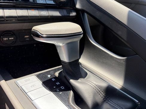 Used 2024 Hyundai Elantra SEL FWD image 7