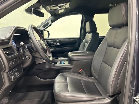 Used 2023 Chevrolet Suburban RST w/ Luxury Package image 10