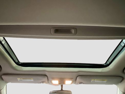 Used 2018 Honda Civic EX-L image 13
