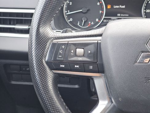 Used 2024 Mitsubishi Outlander SE image 21