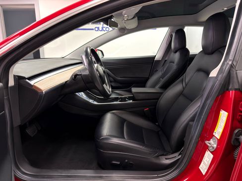 Used 2018 Tesla Model 3 Long Range image 9