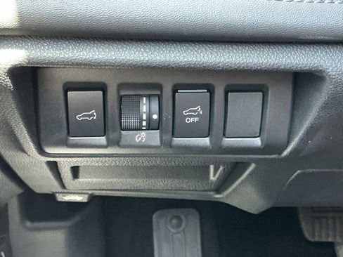 Used 2023 Subaru Outback Touring image 30