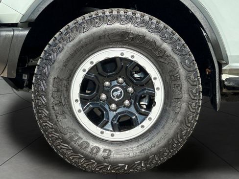 Used 2023 Ford Bronco Badlands w/ Sasquatch Package image 31