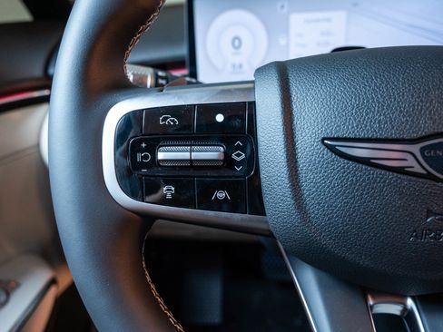 Used 2026 Genesis GV70 2.5T Advanced image 20