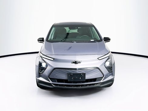 Used 2023 Chevrolet Bolt LT image 2