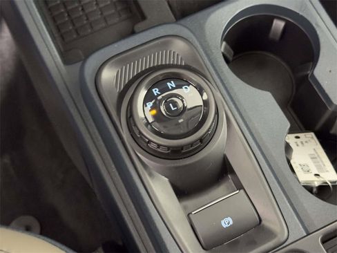 Used 2025 Ford Maverick Lariat w/ 4K Tow Package image 28