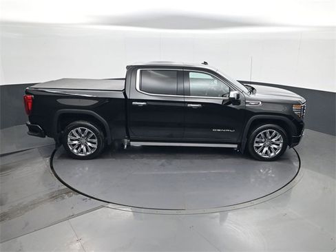 Used 2025 GMC Sierra 1500 Denali w/ Denali Reserve Package image 16