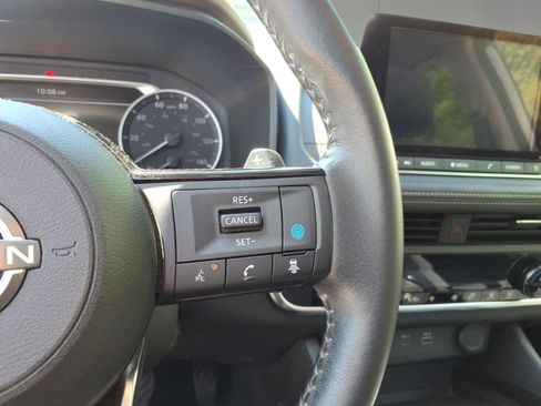 Used 2023 Nissan Rogue SV w/ SV Premium B Package AWD/4WD image 17