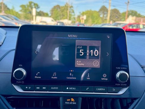 Used 2020 Nissan Altima 2.5 SR FWD image 17
