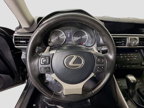Used 2018 Lexus IS 300 w/ Premium Package image 13