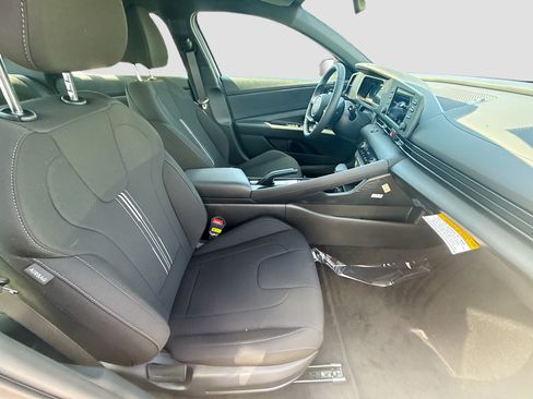 New 2026 Hyundai Elantra Sport FWD image 18