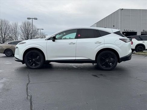 Certified 2025 Nissan Murano SV image 6