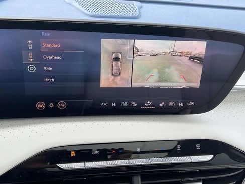 New 2026 Buick Enclave Avenir image 24