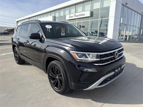 Certified 2023 Volkswagen Atlas SE image 1