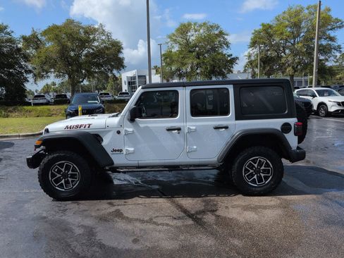 Used 2024 Jeep Wrangler Unlimited Rubicon w/ Technology Group AWD/4WD image 7